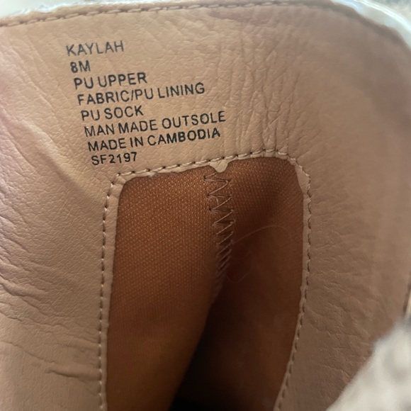 Steve Madden Kaylah booties 8 croc - Picture 4 of 7